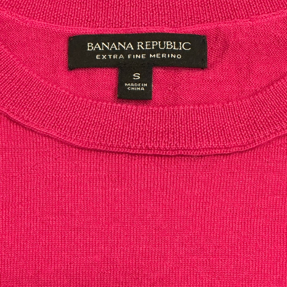 Banana Republic Vibrant Pink Long Sleeve Extra Fine Merino Wool Top - Picture 2 of 8